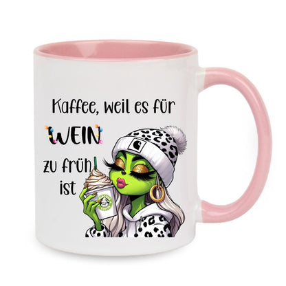 Tasse "Kaffee, weil es für Wein zu früh ist" Lady Grinch mit weisse Mütze