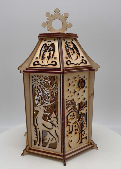 Winterzauber Holzlaterne mit nostalgischer Lichterglanz